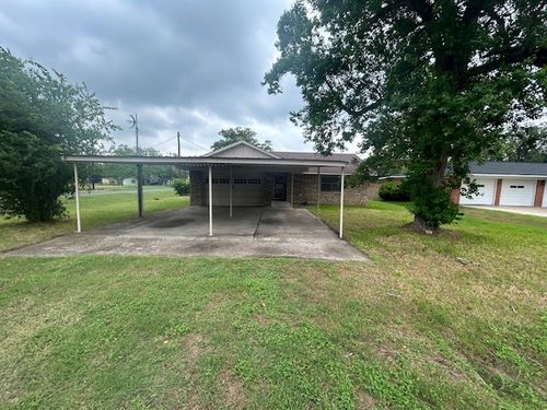 340 N West St, Yorktown, TX, 78164-5013 | Card Image