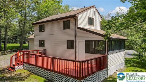 7198 Rimrock Dr, Tobyhanna, PA, 18466-8118 | Card Image