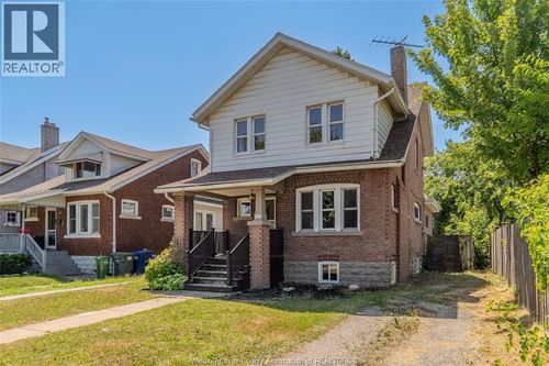 831 Dawson Rd, Windsor, ON, N8Y4A1 | Card Image