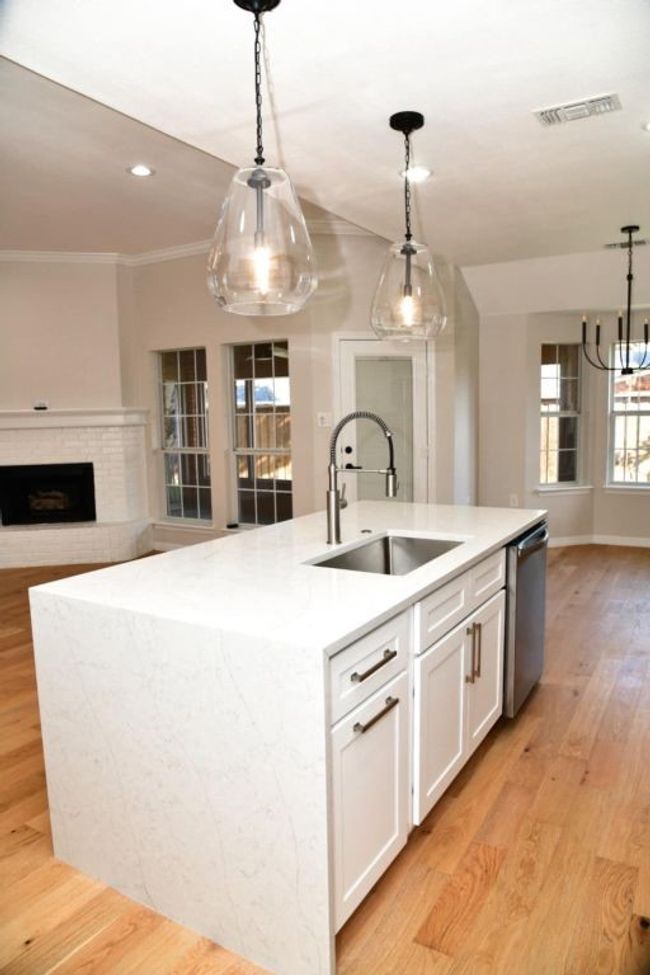 704 Mcmurry, House other with 3 bedrooms, 2 bathrooms and null parking in Waxahachie TX | Image 16