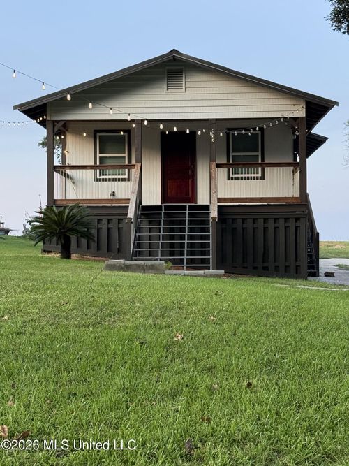 1108 Hastings Rd, Gautier, MS, 39553-3252 | Card Image