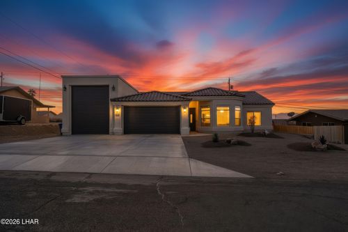 3276 Dolphin Dr, Lake Havasu City, AZ, 86406-4166 | Card Image