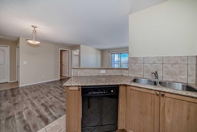 340 - 428 Chaparral Ravine View Se, Home with 2 bedrooms, 2 bathrooms and 1 parking in Calgary AB | Image 6