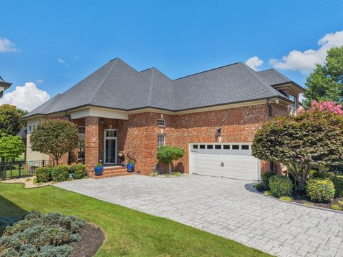 1124 Fairvue Village Ln, Gallatin, TN, 37066-7411 | Card Image