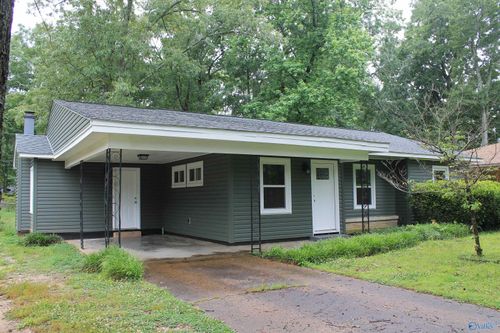 2211 11th St Se, Decatur, AL, 35601-4513 | Card Image