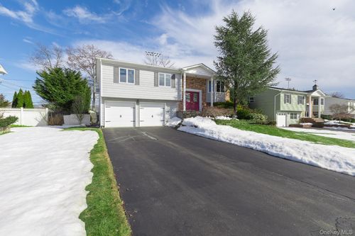 173 Fifty Acre Rd S, Smithtown, NY, 11787-2034 | Card Image