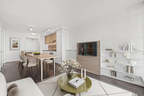 {{alt}} | Card Image