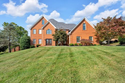 801 Colonial Dr, Morristown, TN, 37814-2558 | Card Image