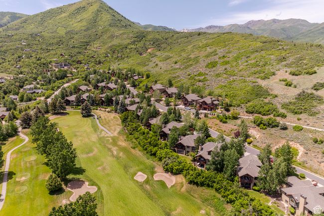 1085 Links Dr, House other with 6 bedrooms, 6 bathrooms and 2 parking in Midway UT | Image 45