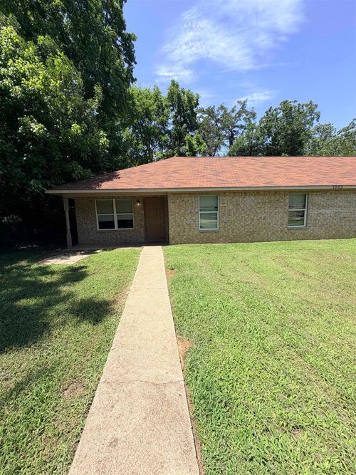 a-1003 W Noble St, Troup, TX, 75789-1714 | Card Image
