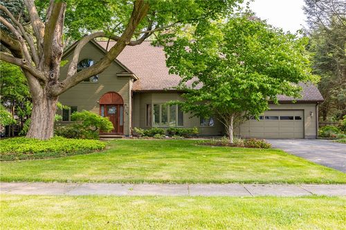 123 Kilbourn Rd, Rochester, NY, 14618-3609 | Card Image