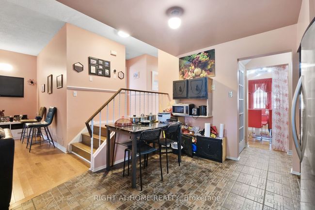 6104 Vineyard Dr, House other with 4 bedrooms, 3 bathrooms and 3 parking in Orléans ON | Image 25