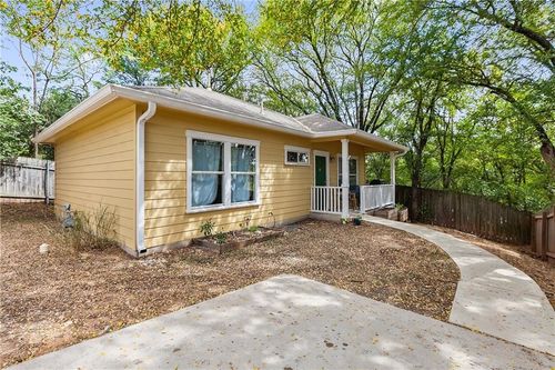 b-1311 E M Franklin Ave, Austin, TX, 78721-1125 | Card Image