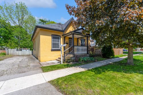 110 Oak Street, Brantford, ON, N3T2B5 | Card Image