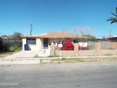 3033 E Coconino Vista, Tucson, AZ, 85713 | Card Image