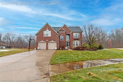 877 Wynstone Cir N, Oakland, MI, 48363-1605 | Card Image