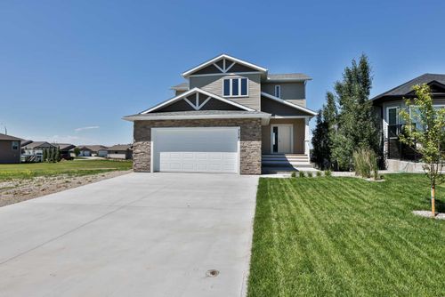 714 Fairways Drive, Vulcan, AB, T0L2B0 | Card Image