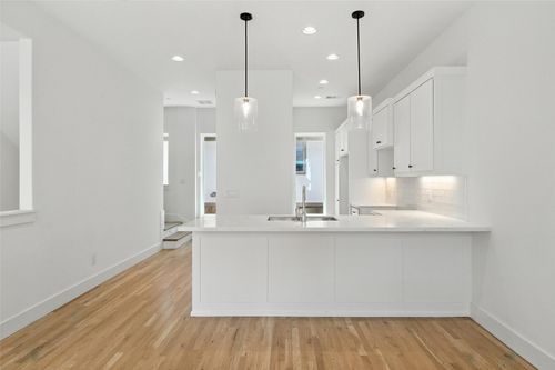 apt-3-5833 Oram St, Dallas, TX, 75206-8819 | Card Image
