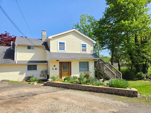 190 Short Beach Rd, Branford, CT, 06405-4931 | Card Image