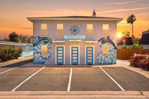 14135 Palm St, MADEIRA BEACH, FL, 33708-5200 | Card Image