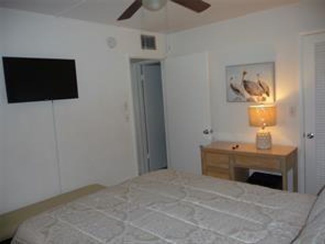 SECOND BEDROOM | Image 22