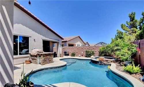 3805 Riviera Regal Ave, North Las Vegas, NV, 89081-5229 | Card Image
