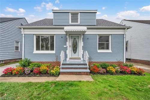 20801 Morris Ave, Euclid, OH, 44123-2915 | Card Image