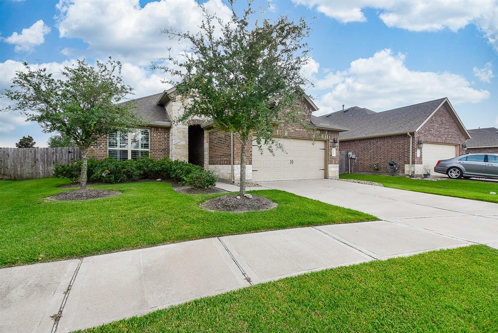 Kellys Falls Ln, Katy, TX 77494
