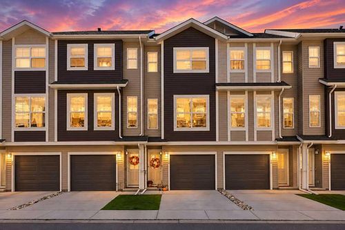 18 Legacy Path Se, Calgary, AB, T2X4H9 | Card Image