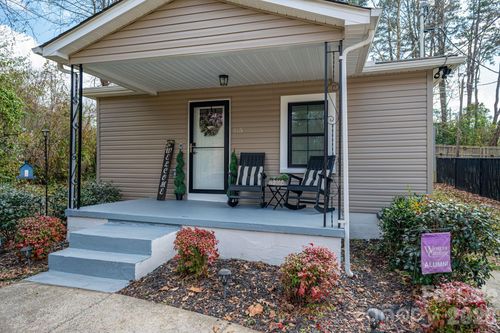 115 Barnes St, Belmont, NC, 28012-2803 | Card Image