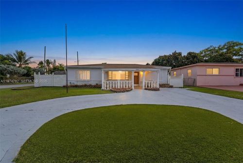 480 Ne 109th St, Miami, FL, 33161-7145 | Card Image