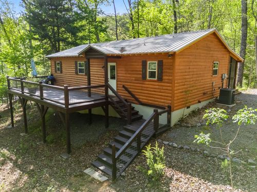 61 Quail Woods Dr, Murphy, NC, 28906-3068 | Card Image