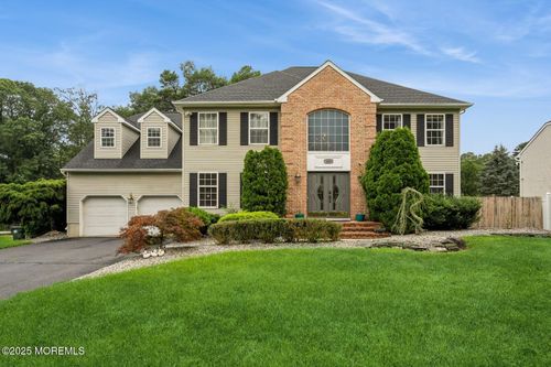 486 Meadowood Rd, Jackson, NJ, 08527-1181 | Card Image