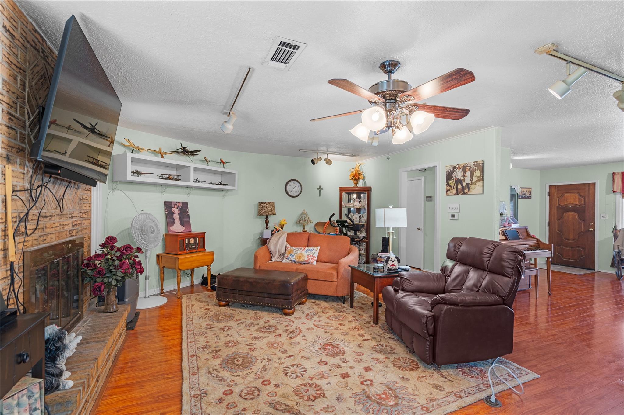 Residential in Deer Park 5