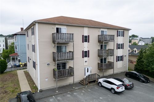 unit-2-1 Fay St, Worcester, MA, 01604-3761 | Card Image