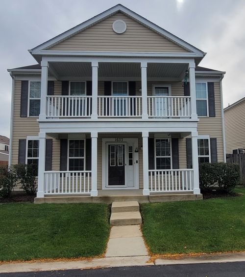 1653 Victoria Park Cir, Aurora, IL, 60504-4584 | Card Image