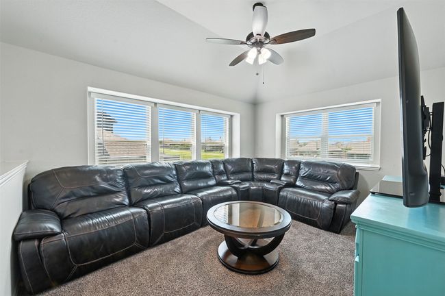 3829 Honey Grove Dr, House other with 4 bedrooms, 3 bathrooms and null parking in Midlothian TX | Image 15
