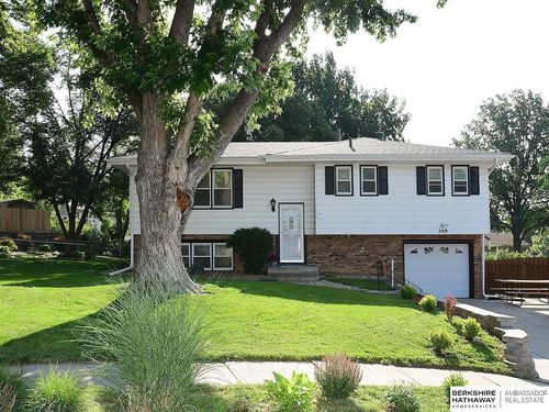 5511 S 104th Cir, Omaha, NE, 68127-3036 | Card Image