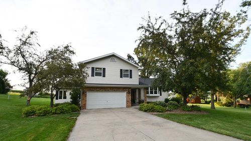 17849 Wedgewood Dr, Zumbrota, MN, 55992-1494 | Card Image