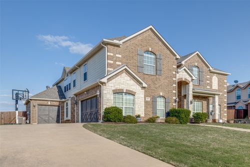 609 Sunrise Dr, Kennedale, TX, 76060-2883 | Card Image