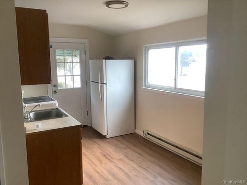 253 Hampton Ave, East Patchogue, NY, 11772-5009 | Card Image