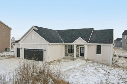 660 Lambert Drive, SLINGER, WI, 53086 | Card Image