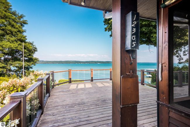 12305 3 Rd St, House other with 5 bedrooms, 4 bathrooms and null parking in Kewadin MI | Image 39