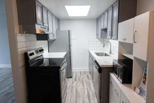 apt-18-325 Standiford Ave, Modesto, CA, 95350-1029 | Card Image