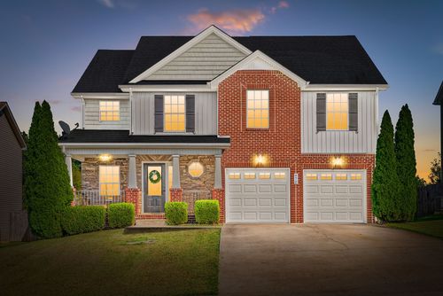 970 Dwight Eisenhower Way, Clarksville, TN, 37042-4381 | Card Image