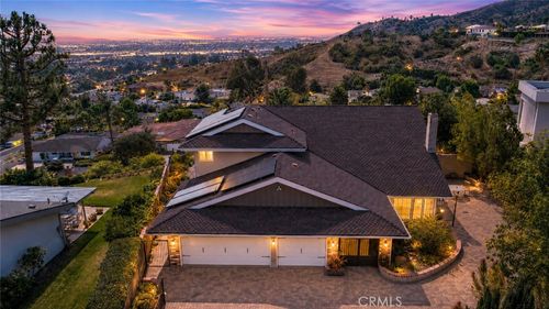 3003 Mesa Verde Dr, Burbank, CA, 91504-1634 | Card Image