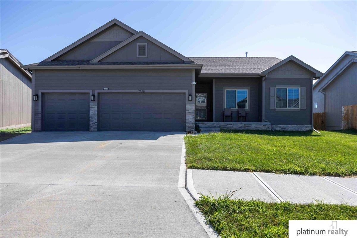 55th St, Papillion, NE 68133