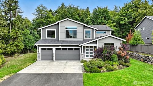 7905 5th Pl Se, Lake Stevens, WA, 98258-7412 | Card Image