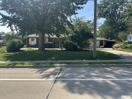 804 6th St, Bettendorf, IA, 52722-4002 | Card Image
