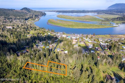3 4th St, Wheeler, OR, 97147-0140 | Card Image